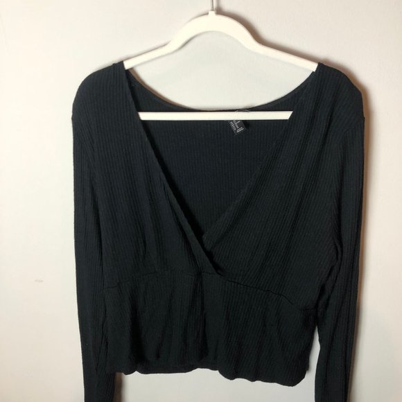 Forever 21 plus size (3X) black long sleeve top - Picture 2 of 4